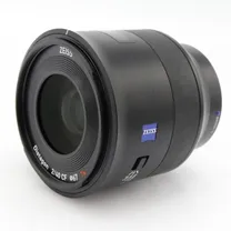 batis-40mm-f-2-cf-close-focus-t-sony-fe-occ.jpg