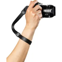 peak-design-cuff-leather-camera-strap-wrist.jpg