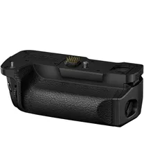 om-system-hld-10-power-battery-grip-1.jpg