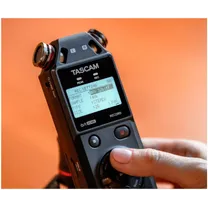 tascam-dr-05xp-handheld-recorder.jpg