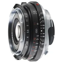 voigtl-nder-color-skopar-35mm-f-2-5-pancake.jpg