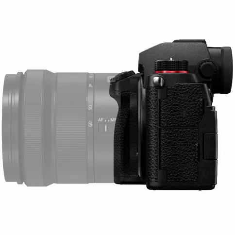 panasonic-lumix-s5-7.jpg