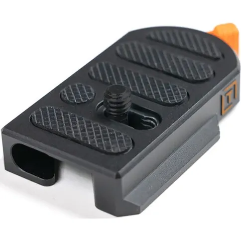 Tether-Tools-TetherGuard-USB-C-to-USB-C-4-6m-LeverLock-Cable-Kit-straight-to-straight-orange_4.jpg