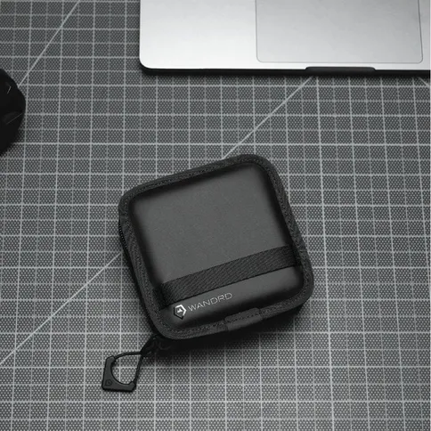 WANDRD-Lens-Filter-Case-Black_5.jpg