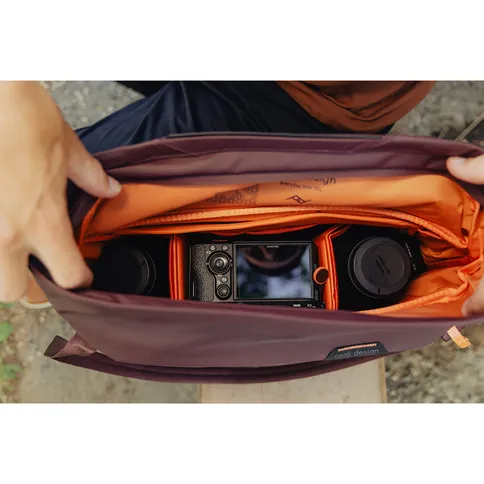 Everyday_Tote_15L_Eclipse_5.jpg