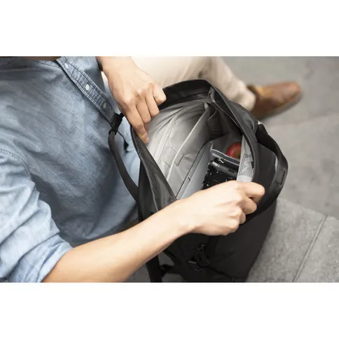 Peak_Design_Everyday_totepack_20L_v2_black_07.jpg