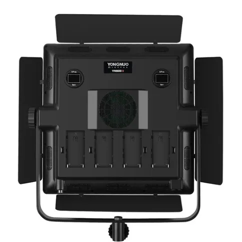 Yongnuo-YN900-II-3200-5600K-LED-Light_3.jpg