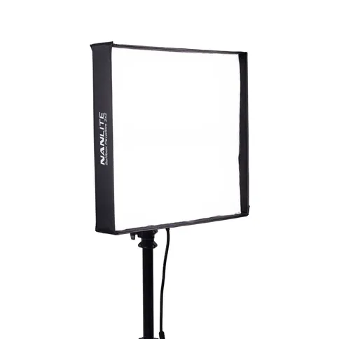 Nanlite-Pavoslim-240C_1.jpg