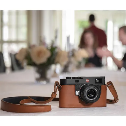 Leica-Strap-24036-cognac_2.jpg