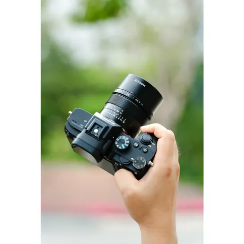 new_7artisans_75mm_1.4_9_sony.jpg
