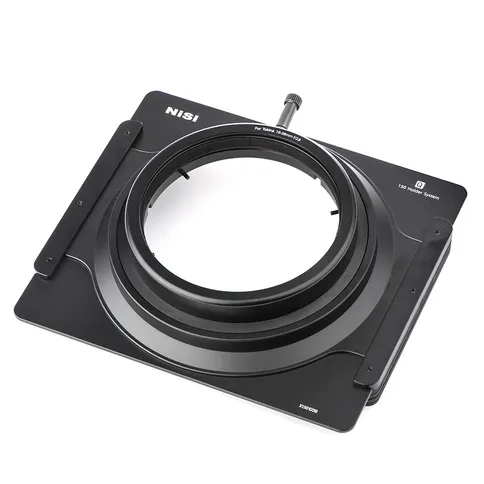 Tokina-16-28mm-F2-2.jpg