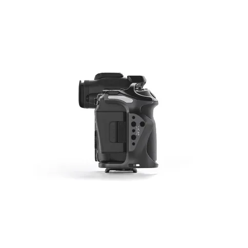 Tilta-Full-Camera-Cage-for-Canon-R5-Mark-II-zwart_4.jpg