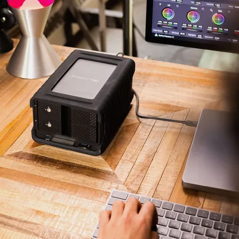 Glyph-Blackbox-PRO-RAID-16TB-with-Hub-Enterprise-Class-Thunderbolt-3_6.jpg