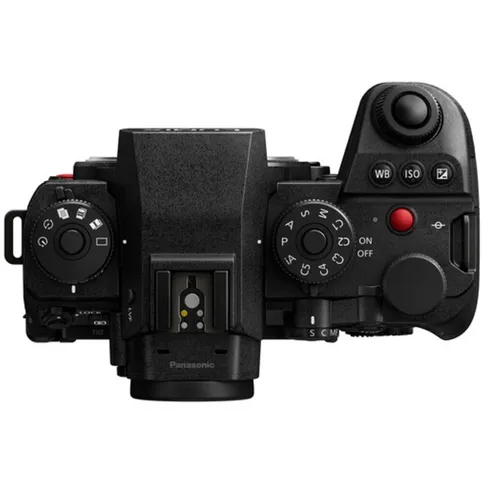 Panasonic_Lumix_DC_S1R_3 (1).jpg