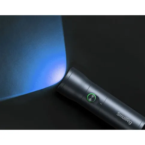 SmallRig-RF-10C-Portable-Focusable-LED-Video-Light-4634_8.jpg