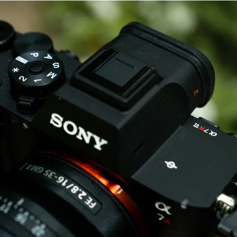 Sony-a7rvi-5.webp