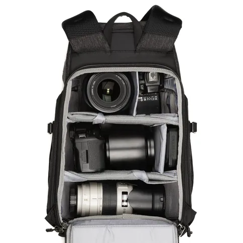 think_tank_urban_access_backpack_15_5.jpg