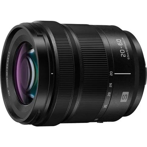 Panasonic-Lumix-S-20-60mm-1.jpg