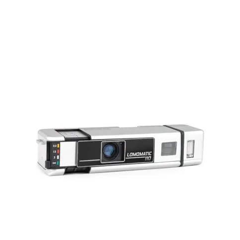 Lomography-110-Camera-Flash-Metal-edition_1.jpg