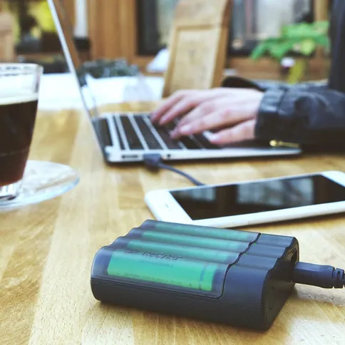 GP-Charge-Anyway-2in1-4x-2600mAh-powerbank_2.jpg