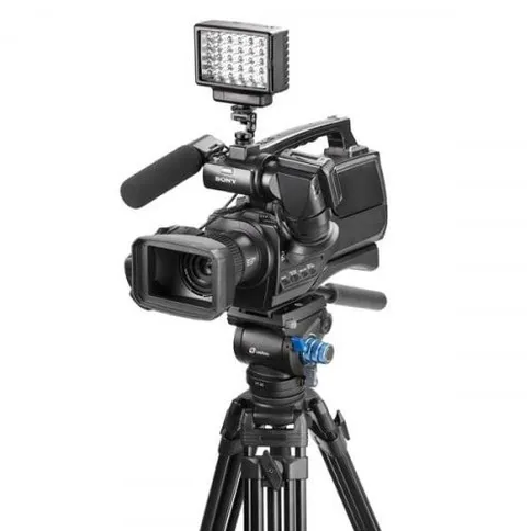 Leofoto-FA-06-Cold-shoe-tilt-and-turn-head_9.jpg