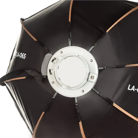 SmallRig-LA-O65-Octagonal-Softbox-4874_4.jpg