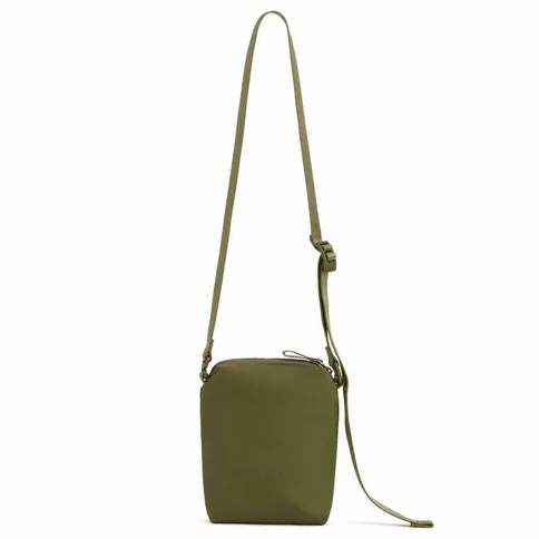 Urth-Andesite-Camera-Pouch-green-1.jpg