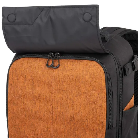 Think-Tank-Mirrorless-Mover-Backpack-Campfire-Orange_5.jpg