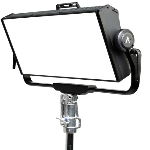Aputure-Nova-P600c-Kit_1.jpg