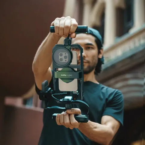 SmallRig-x-Brandon-Li-All-in-One-Mobile-Video-Kit-Full-Quick-Release-Co-design-Edition-4596_9.jpg