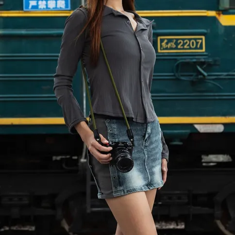 SmallRig-5056-Universal-Braided-Shoulder-Strap-groen_8.jpg