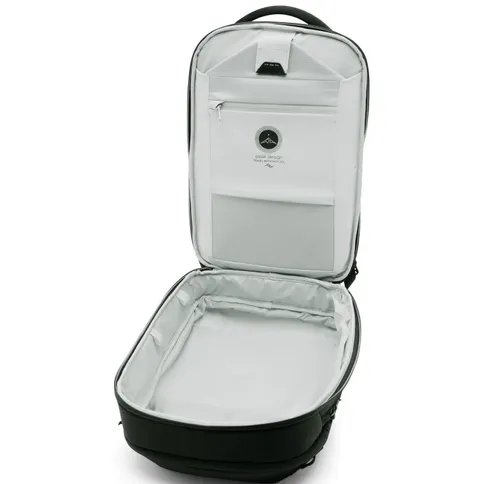 4_peak_design_travel_backpack_20L_black.jpg