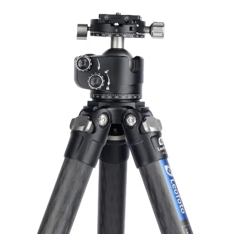 Leofoto-Ranger-LS-323C-carbon-statief-met-LH-40-balhoofd_2.jpg