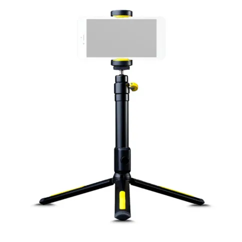 blackeye_filming_handle_tripod_smartphone.png
