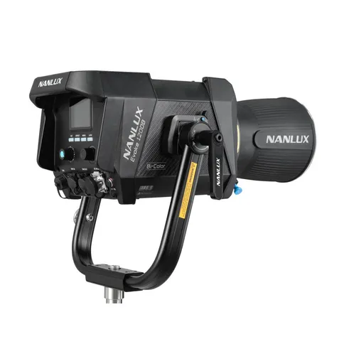 Nanlux-Evoke-1200-Bi-color-Spot-Light-with-45-degrees-Reflector_5.jpg