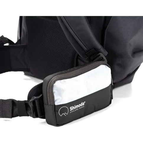 Shimoda-Accessoire-pouch-zwart_3.jpg