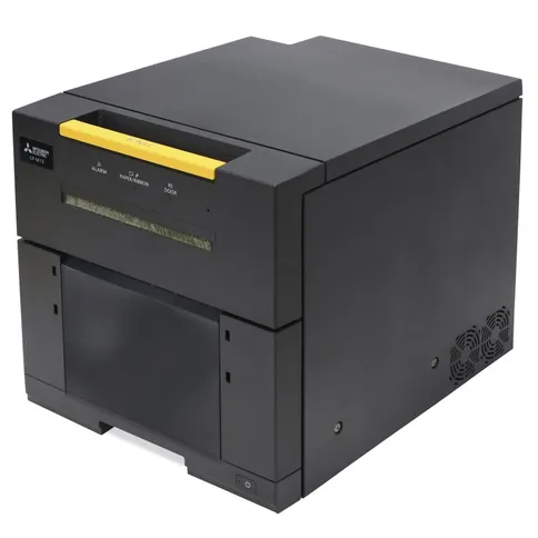 Mitsubishi_CP-M15E_printer_1.jpg