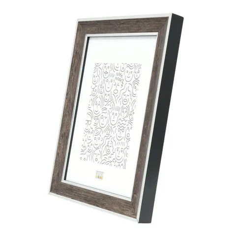 Deknudt-Houten-fotokader-in-donkerbruine-houtkleur-met-zilverbies-13x13-S40JE3_2.jpg