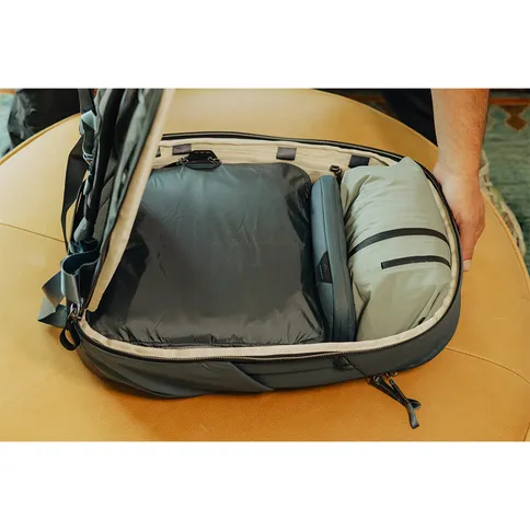 Travel_Backpack_30L_Ocean_11.jpg