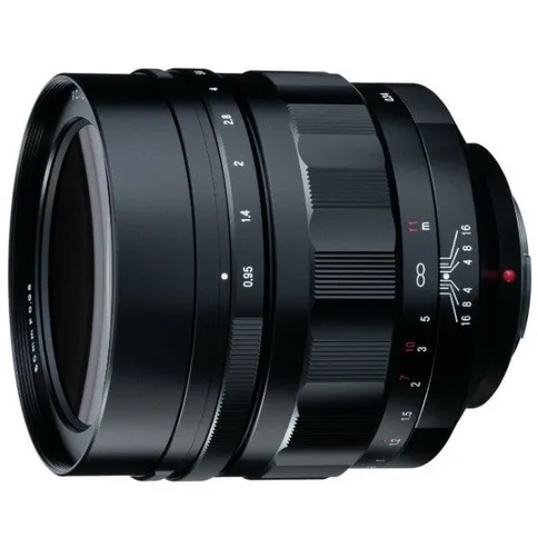 Voigtländer-Nokton-60mm-MFT-1 (1).jpg