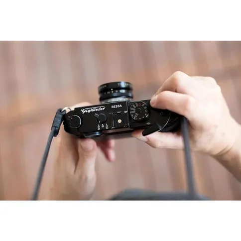 Bronkey-Tokyo-104-leather-camera-strap-black-110cm_3.jpg