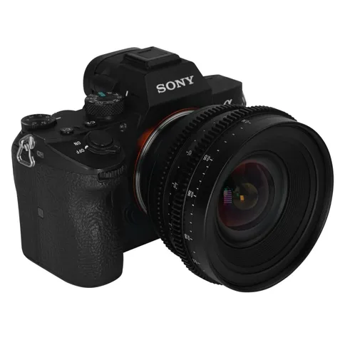 7artisans_12mm_t2.9_4_Sony.jpg