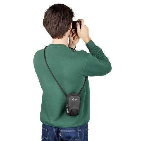 Lowepro-Adventura-CS-20-III-zwart_4.jpg