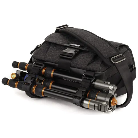 Think Tank Vision 10 Graphite6.jpg