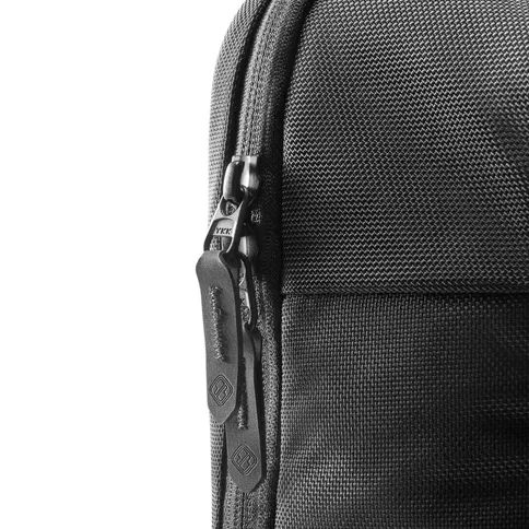 Tomtoc-Navigator-T24-Sling-bag-zwart_3.jpg