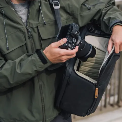 5_PGYTECH_OneGo_2_BackPack_20L_chai.webp