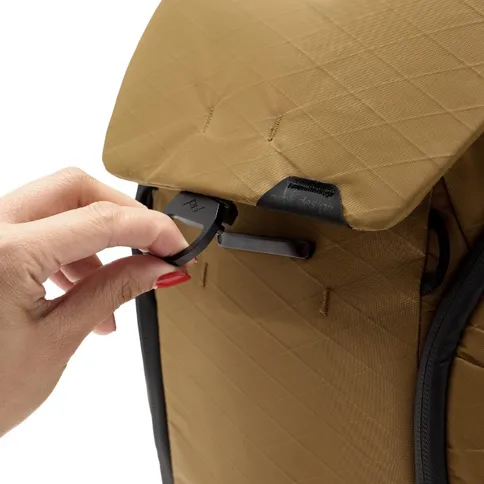 Peak Design-Everyday-Backpack-20L_9.jpg