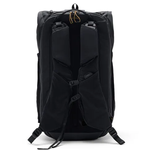 Peak-Design-Outdoor-Backpack-25L-Black-3.jpg