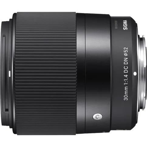 SIGMA-30mm-F1.4-DC-DN-Contemporary-Fuji-X-mount_3.jpg