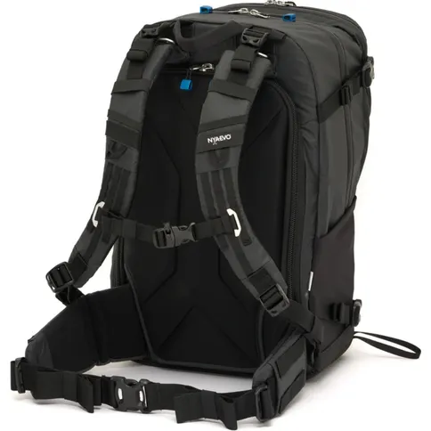 NYA-EVO-Fjord-36-Econyl-G4-Adventure-36L-Graphite_4.jpg